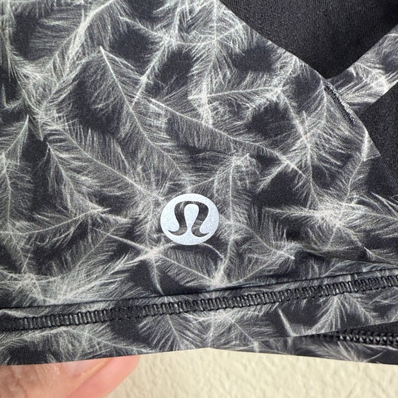 Lululemon Free to Be Tranquil bra women’s 10 plume white black - Picture 4 of 5